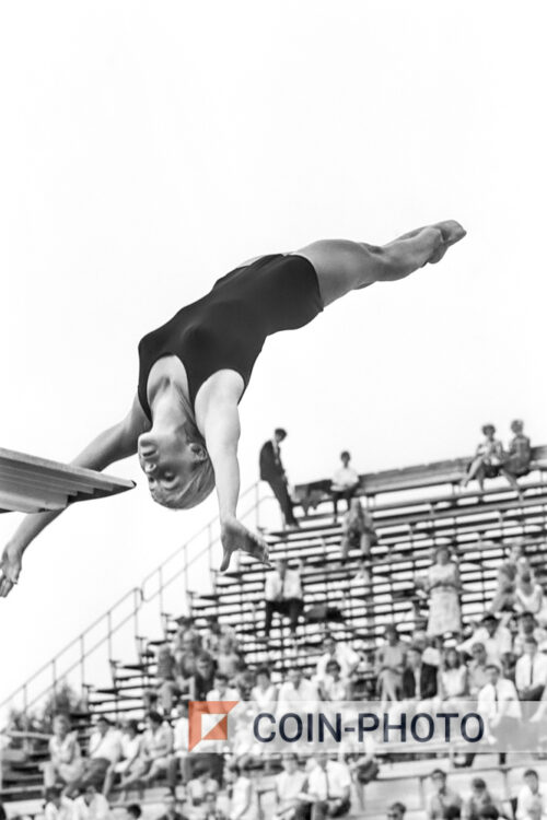 Photo de la plongeuse Tamara Fedosova aux championnats d'Europe de natation - 1966