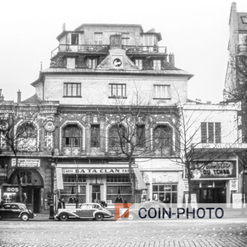 Photo du "Bataclan" à Paris en 1953