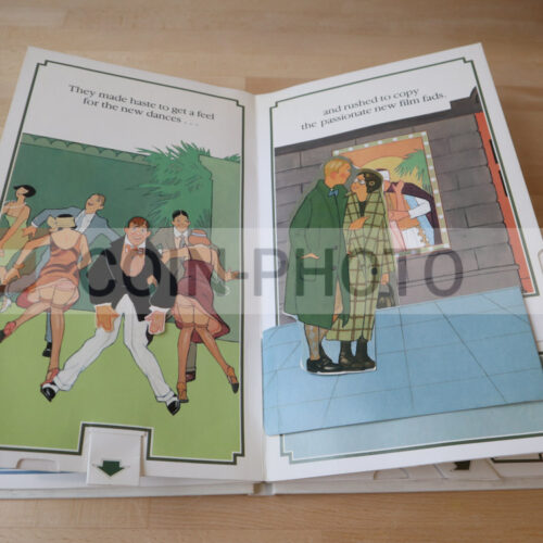 Scène en relief du livre The Roaring Twenties montrant des danseuses de Charleston dans un style années 20